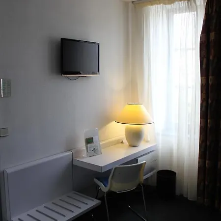 Hotel Au Pavillon Du Frene Lacaune Habitación foto